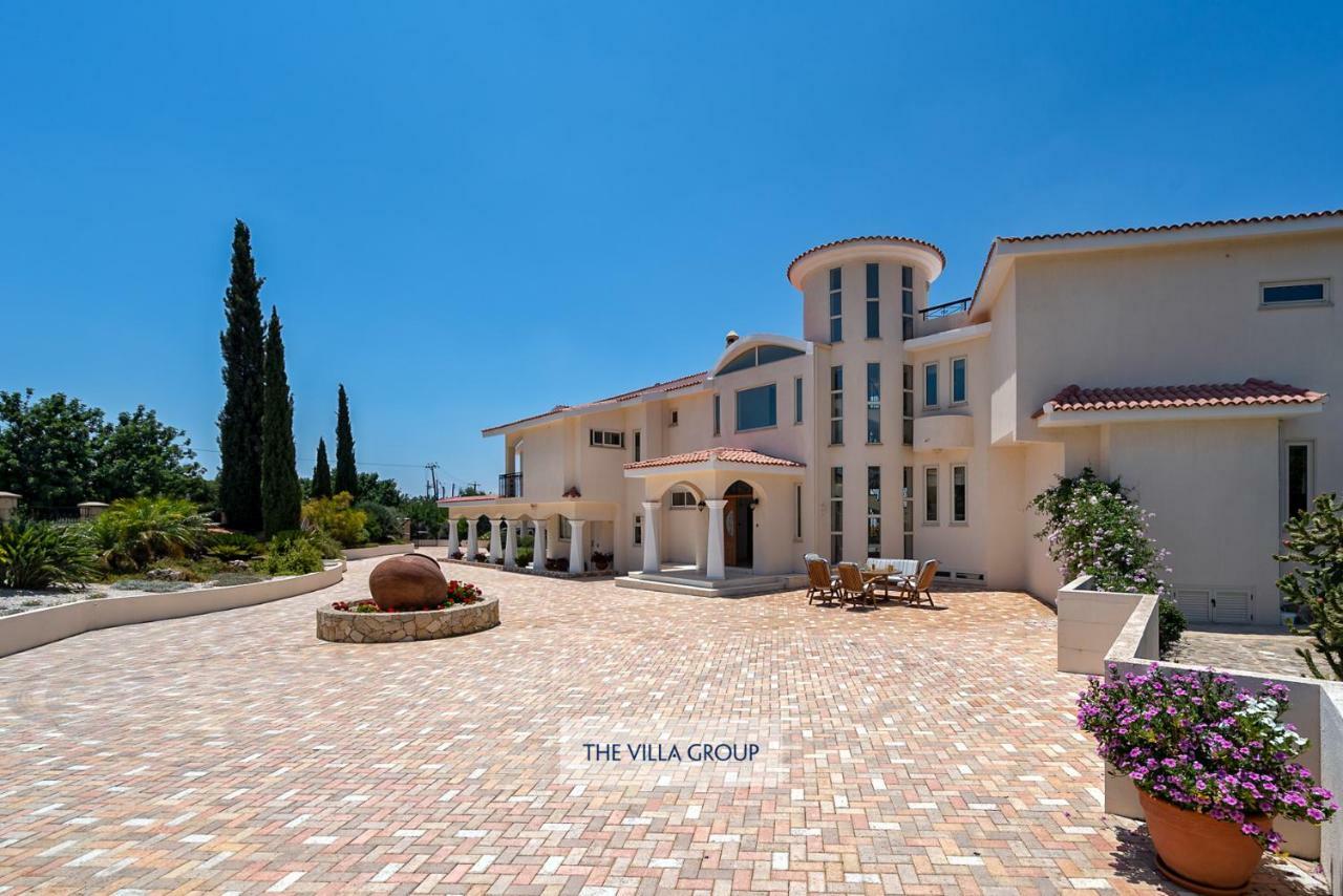 Victorias * Paphos