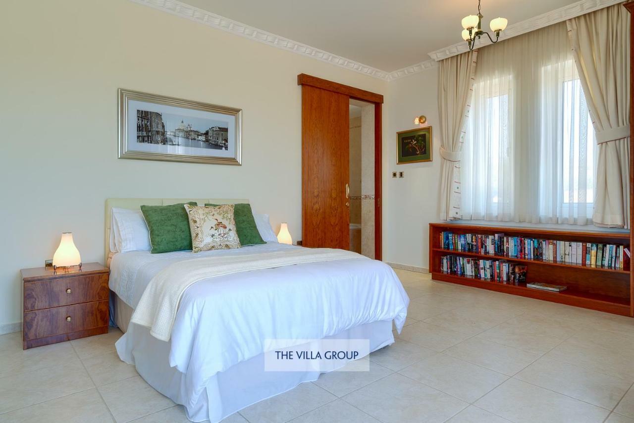 Victorias * Paphos